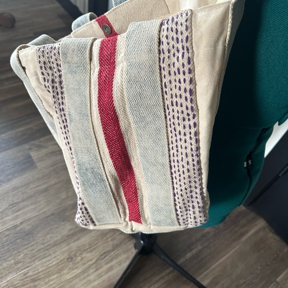 We the free tote bag like new - Picture 7 of 7